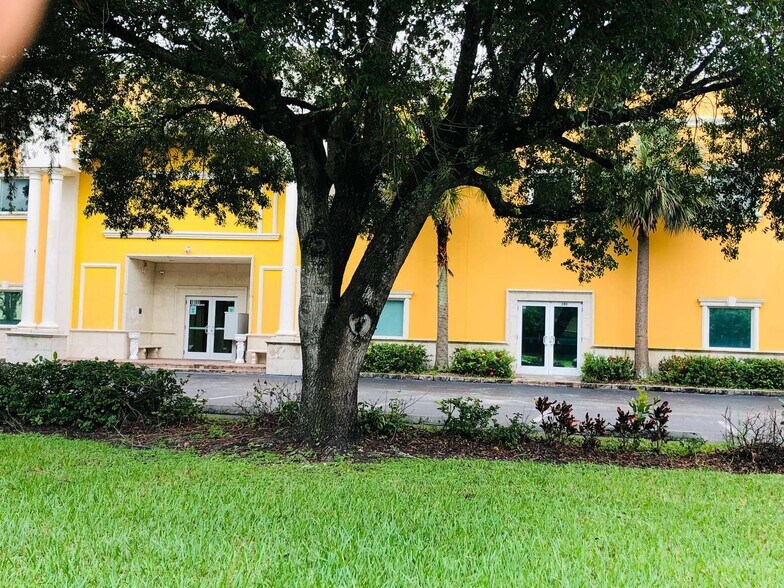 Primary Photo Of 1100 S Powerline Rd, Deerfield Beach Showroom For Sale