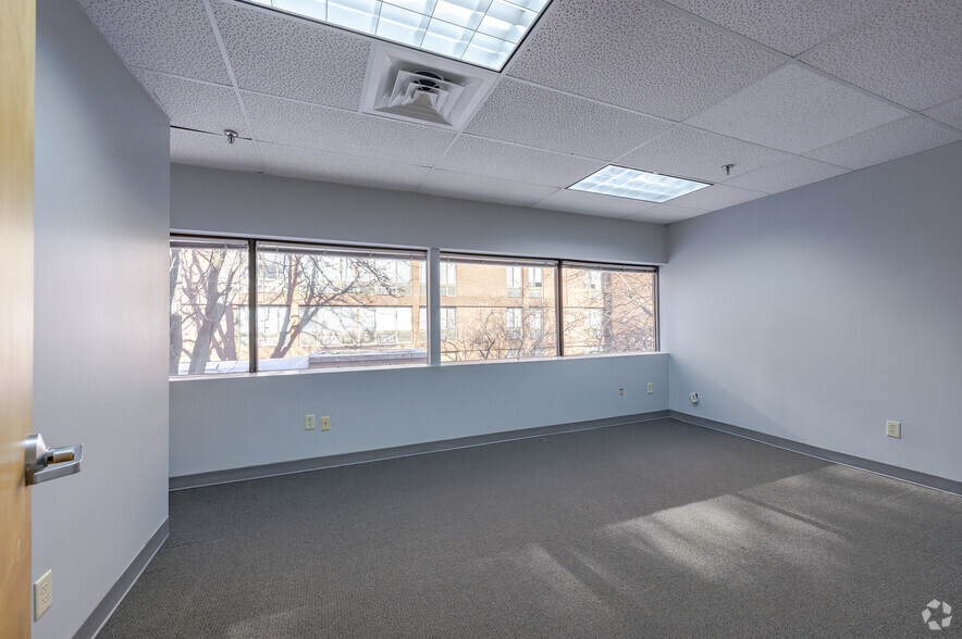 More Photos Of 330 Main St, Hartford Office For Lease