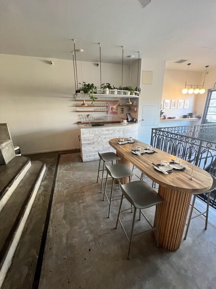 More Photos Of 146 Metropolitan Ave, Brooklyn Restaurant For Lease