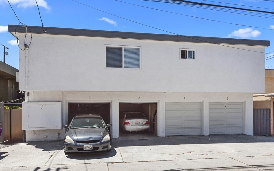 More Photos Of 3117 E 6th St, Long Beach Apartments For Sale