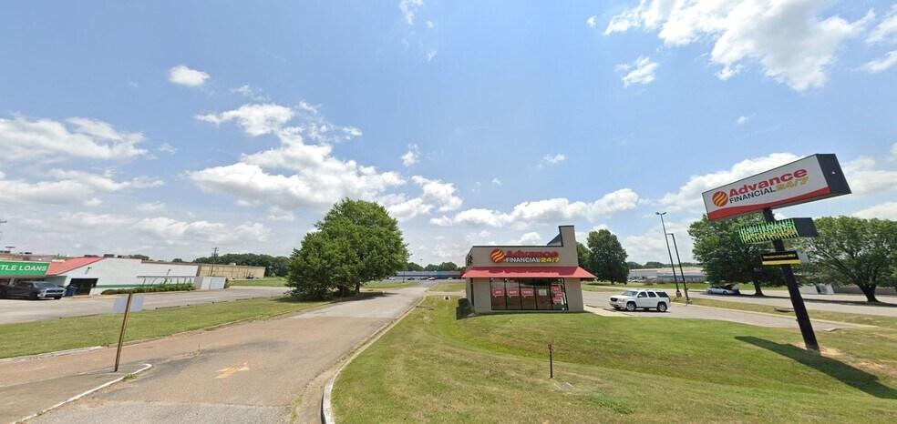 More Photos Of 2480 N Central Ave, Humboldt Storefront Retail Office For Sale