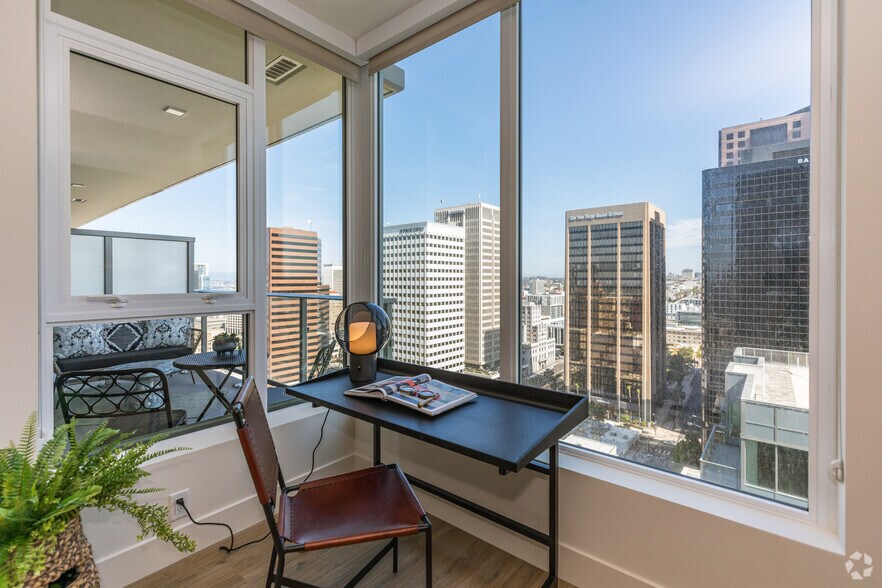 More Photos Of 702 Broadway, San Diego Apartments For Lease