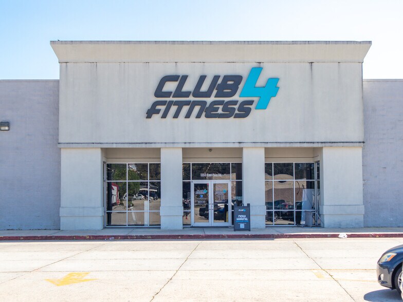 More Photos Of 1307-1355 E Pass Rd, Gulfport Unknown For Lease