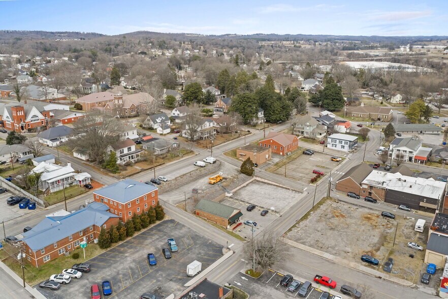 More Photos Of 501 N Oak St, Sweetwater Office For Sale