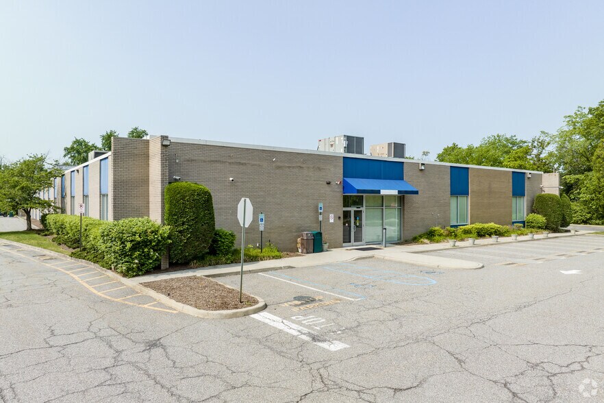 64 E Midland Ave, Paramus, NJ 07652 Office For Lease