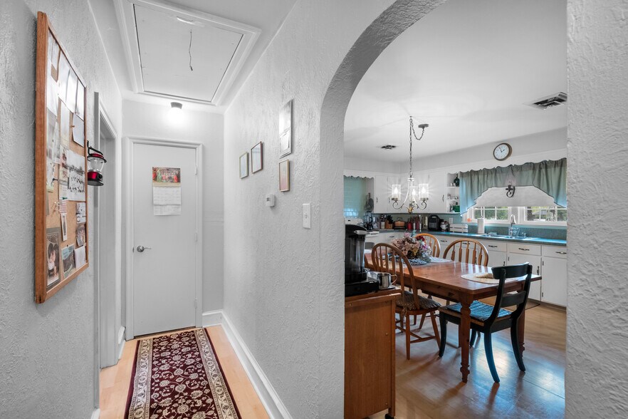 More Photos Of 1315 Harding Hwy, Richland Office Residential For Sale