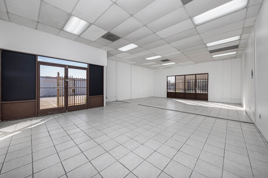 More Photos Of 7746 Lorraine Ave, Stockton Service For Lease