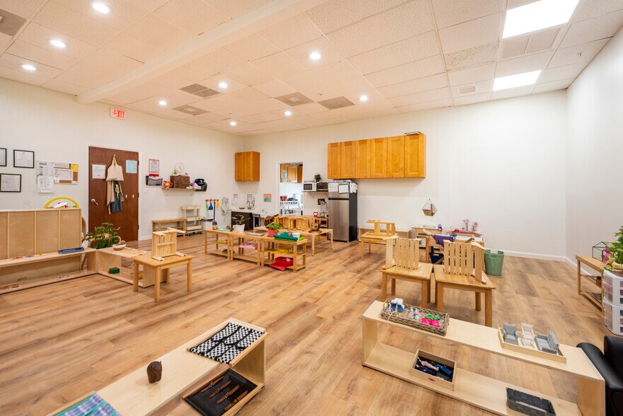 More Photos Of 8201 W Mcnab Rd, Tamarac General Retail For Sale