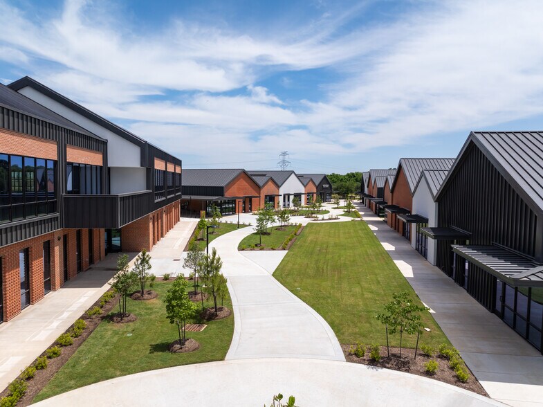 More Photos Of 18802 W Airport Blvd, Richmond Storefront Retail Office For Lease