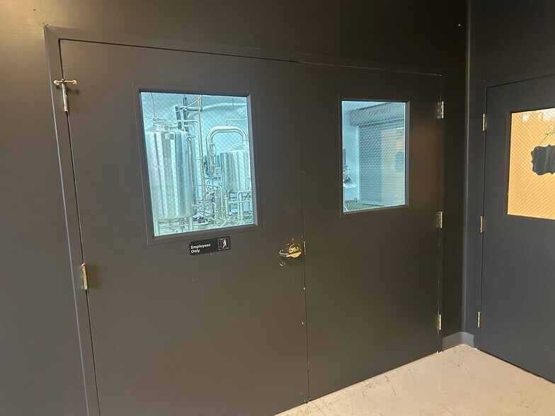 More Photos Of 2765 Kenmore Ave, Tonawanda Industrial For Lease