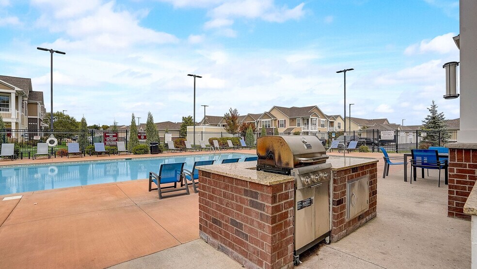 More Photos Of 14125 Louisiana Ave, Savage Apartments For Sale