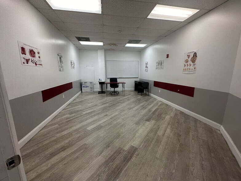 More Photos Of 30200-30394 Old Dixie Hwy, Homestead Unknown For Lease