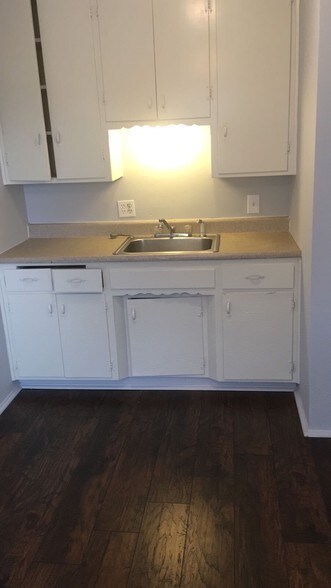 More Photos Of 1313 E 9th St, National City Apartments For Sale