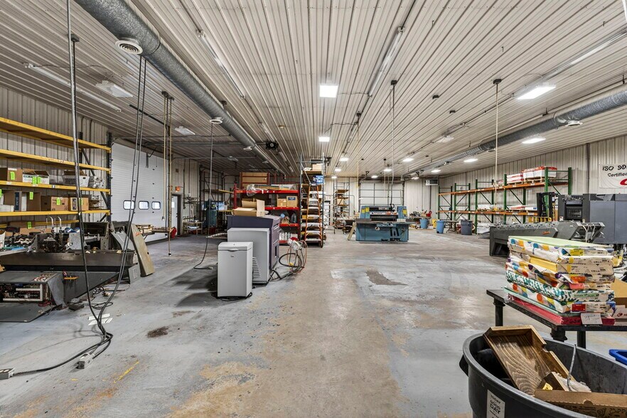 More Photos Of 113 Lafayette Rd, Hampton Falls Light Manufacturing For Lease