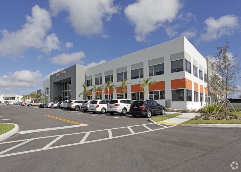 More Photos Of 200-220 Hillsboro Technology Dr, Deerfield Beach Office For Lease