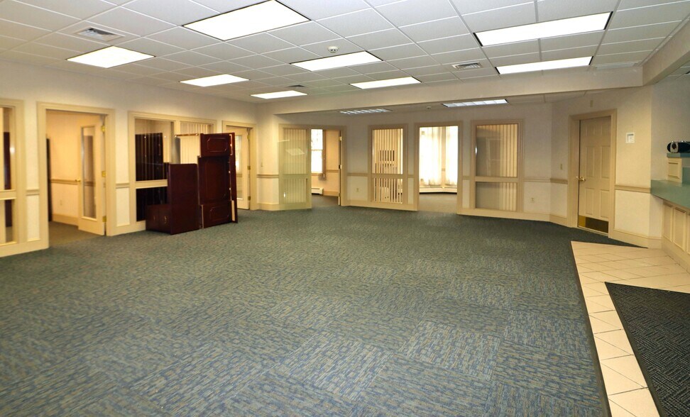 More Photos Of 355 Main St, Gorham Office For Sale