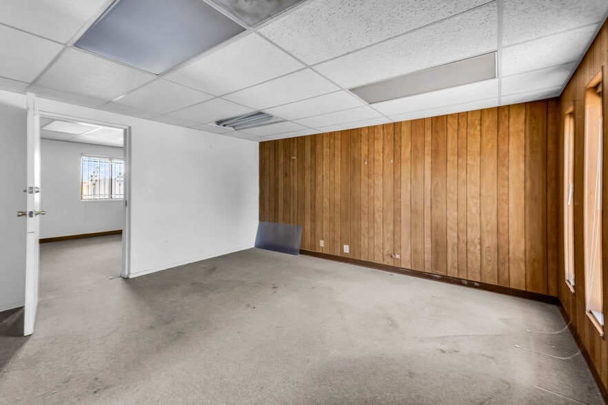 More Photos Of 42725 2nd St E, Lancaster Manufacturing For Sale