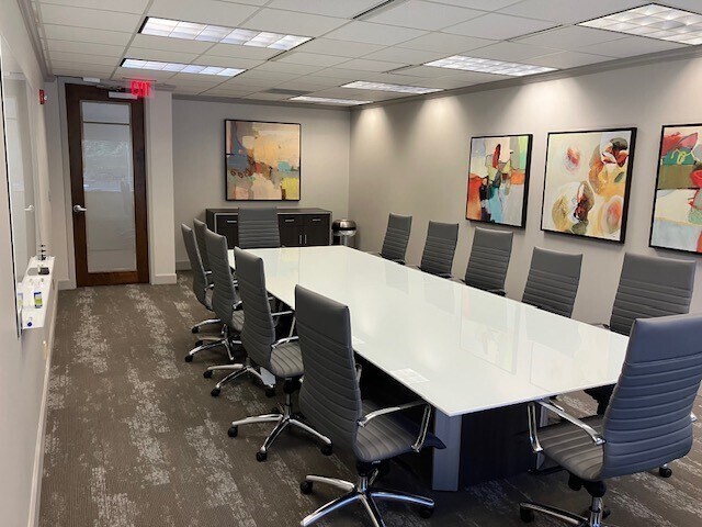 More Photos Of 2 Perimeter Park S, Birmingham Office Residential For Lease