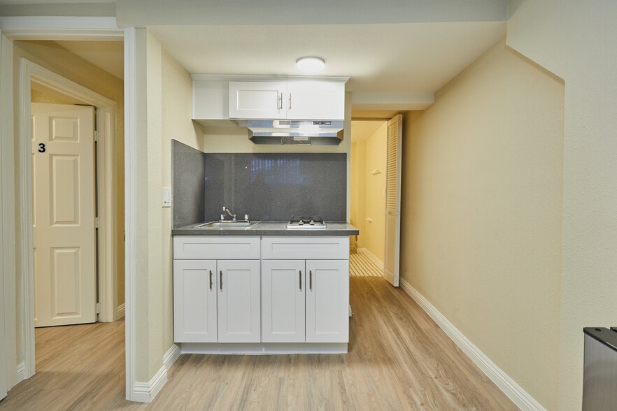 More Photos Of 1840 W 11th Pl, Los Angeles Apartments For Sale