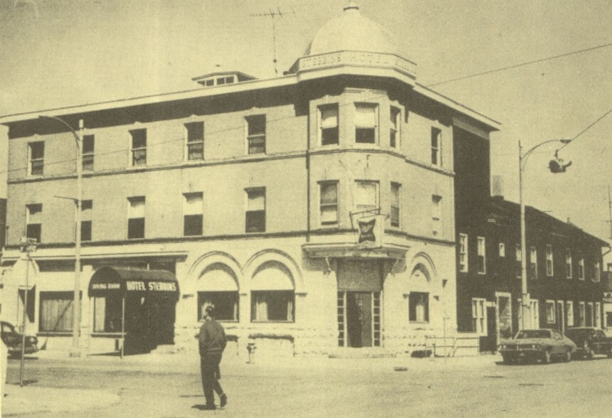 More Photos Of 201 Steele St, Algoma Hotel For Sale