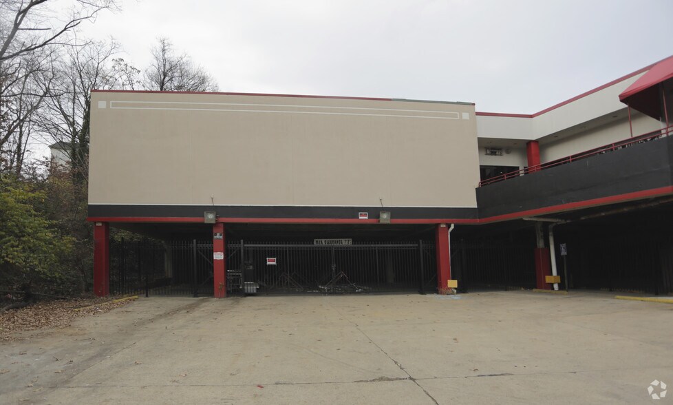 More Photos Of 2620 S Shirlington Rd, Arlington Restaurant For Sale