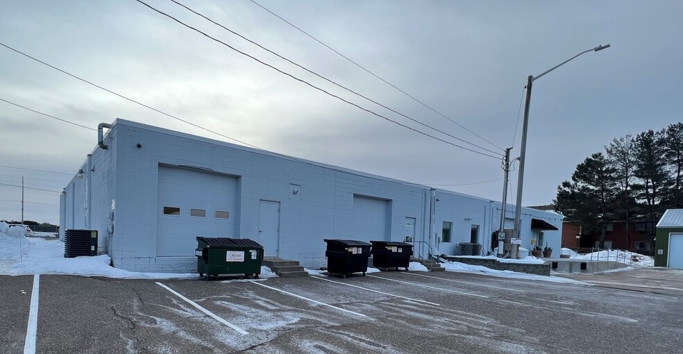 More Photos Of 13460 NE Highway 65, Ham Lake Manufacturing For Lease