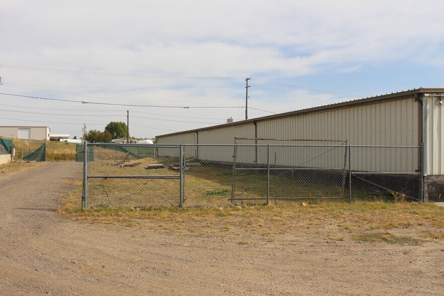 More Photos Of 1401 25th Ave, Black Eagle Freestanding For Lease