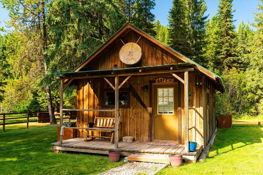 More Photos Of 7000 Graves Creek Rd, Lolo Bar For Sale