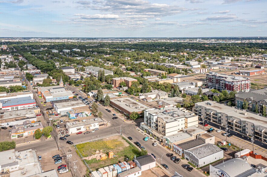 More Photos Of 10103-10109 81 Av NW, Edmonton Apartments For Lease