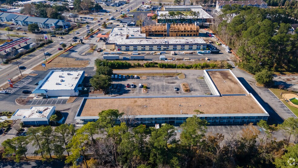 More Photos Of 5025 Market St, Wilmington Hotel For Sale