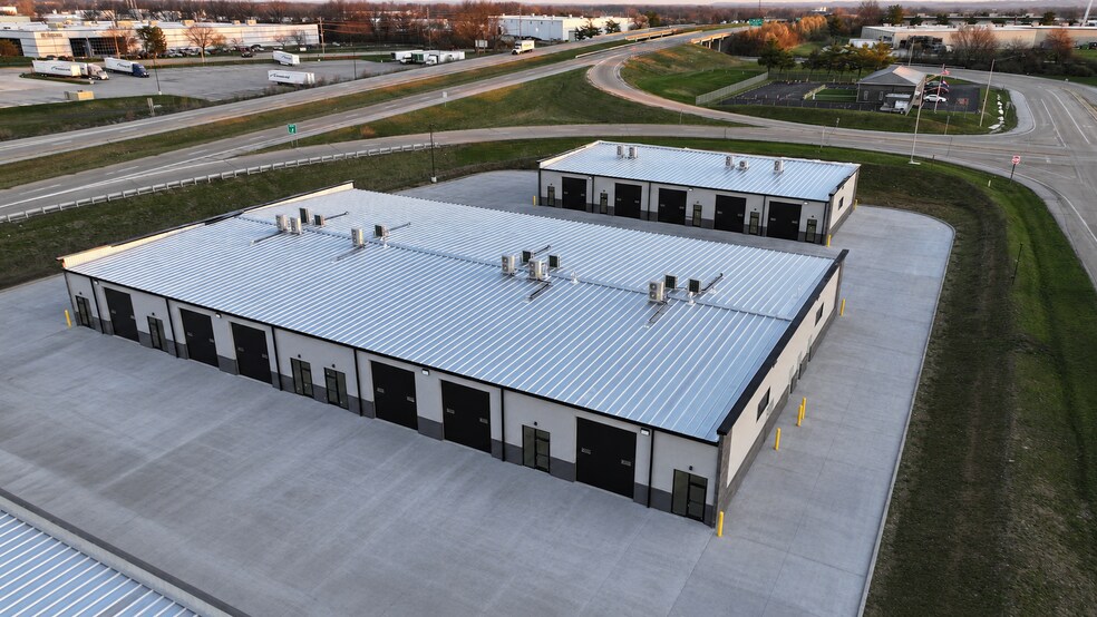 Primary Photo Of 540-570 N Service Rd, Saint Peters Flex For Lease