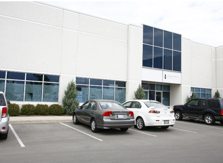 Primary Photo Of 3715 Laird Rd, Mississauga Showroom For Lease