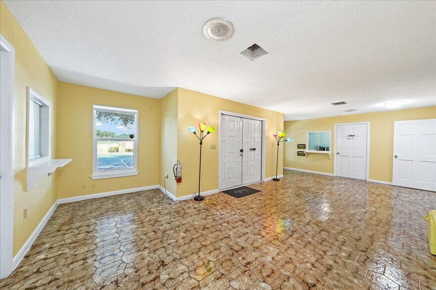 More Photos Of 111 Scott St, Melbourne Office For Sale