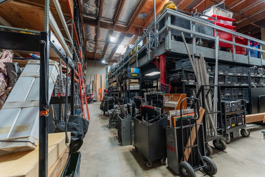 More Photos Of 99-1245 Halawa Valley St, Aiea Warehouse For Sale