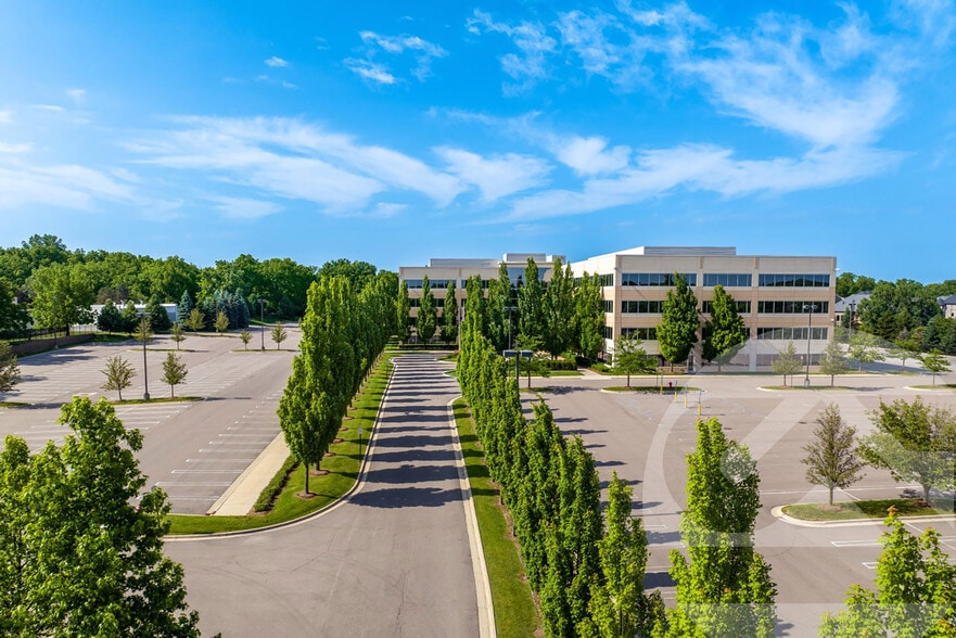 Primary Photo Of 1075 W Entrance Dr, Auburn Hills Office Residential For Lease