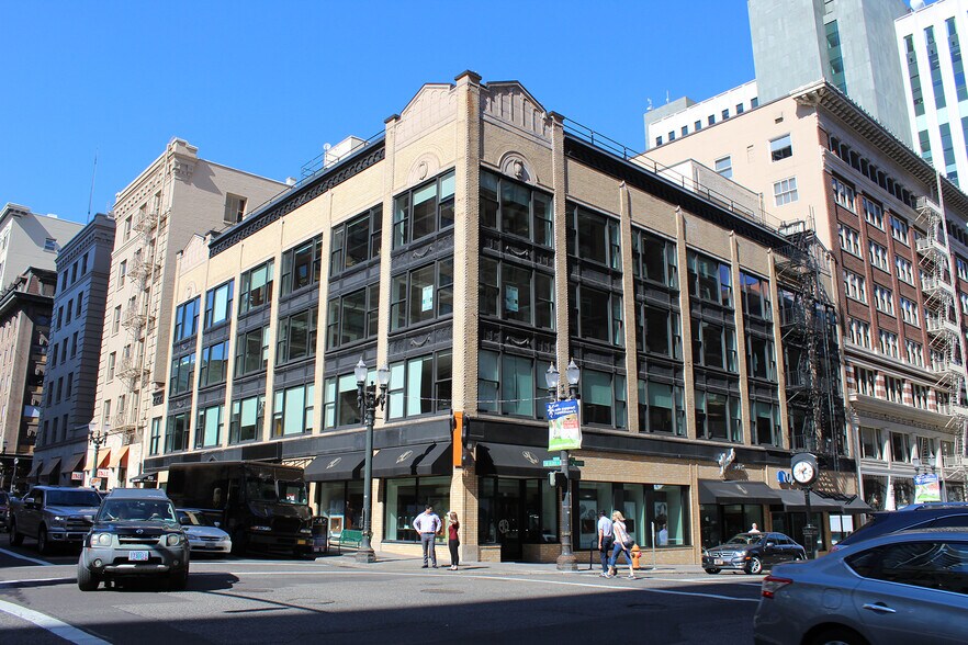 More Photos Of 705-711 SW Alder St, Portland Office For Lease