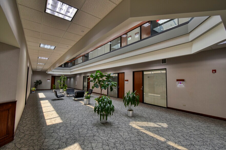 More Photos Of 1700 Park St, Naperville Office For Lease