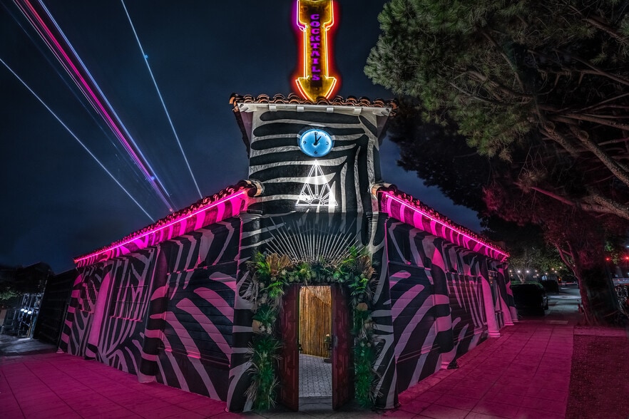 Primary Photo Of 2400 India St, San Diego Storefront For Lease