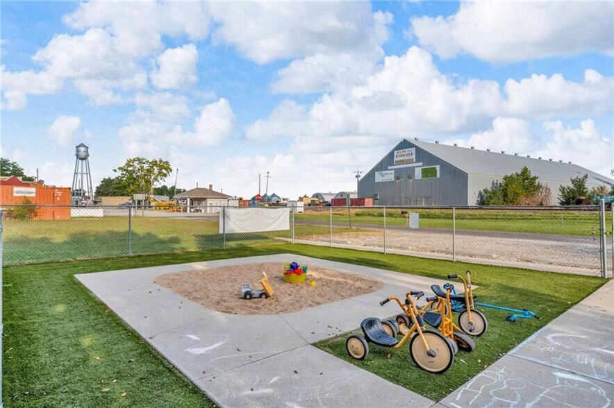 More Photos Of 109 E Railroad St, Silver Lake Daycare Center For Sale