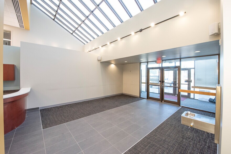 More Photos Of 4361 Boniface Pky, Anchorage Healthcare For Sale