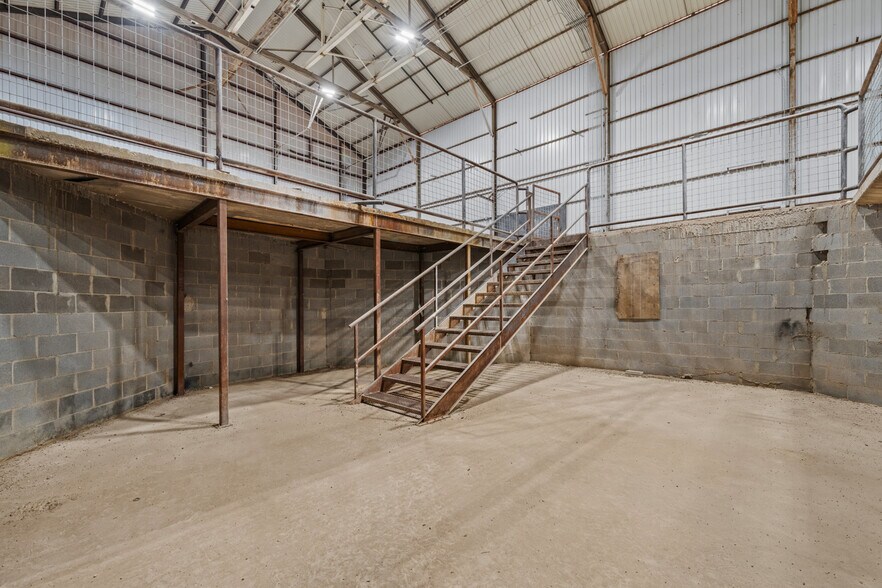 More Photos Of 1809 114 Hwy, Levelland Industrial For Lease