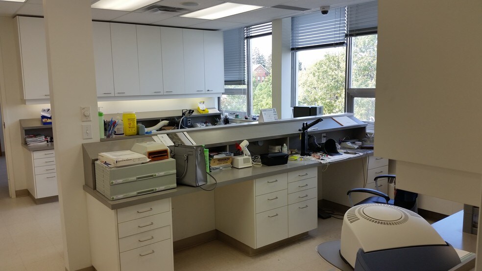 More Photos Of 8225 105th St, Edmonton Office For Lease