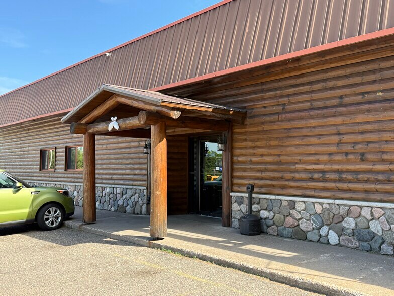 More Photos Of 8085 Highway 51, Minocqua Sports And Entertainment For Sale