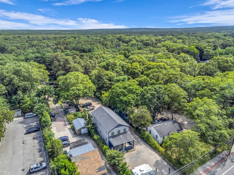 More Photos Of 715 Flanders Rd, Riverhead Office For Sale