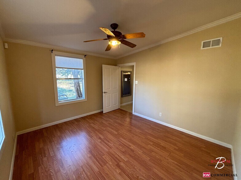 More Photos Of 39 Scenic Loop Rd, Boerne Office Residential For Lease