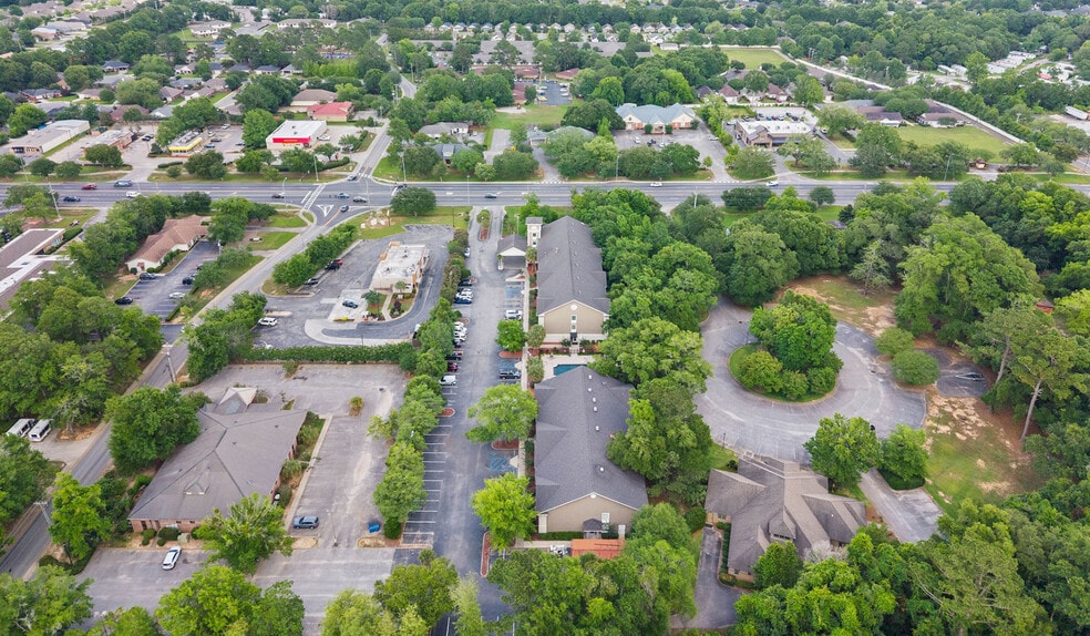 More Photos Of 19751 S Greeno Rd, Fairhope Hotel For Sale