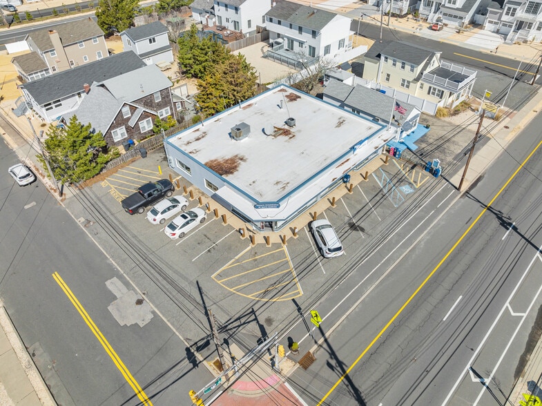 More Photos Of 551 NJ Ave, Mantoloking Freestanding For Sale