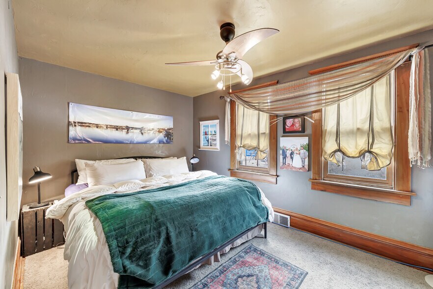 More Photos Of 513-529 Duluth Ave, Sturgeon Bay, Sturgeon Bay General Retail For Sale