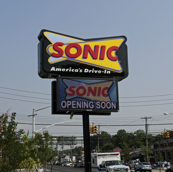 More Photos Of 148 Page Ave, Staten Island Freestanding For Lease