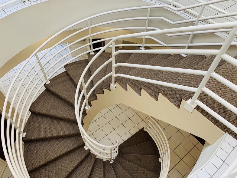 More Photos Of 9220 Bonita Beach Rd, Bonita Springs Medical For Lease